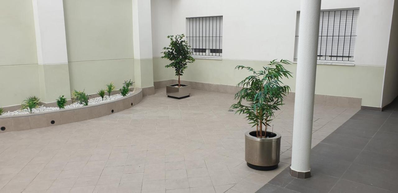 Atico Aire De Triana Apartment Севиля Екстериор снимка