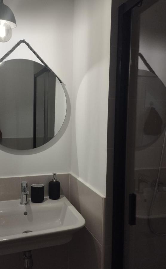 Atico Aire De Triana Apartment Севиля Екстериор снимка