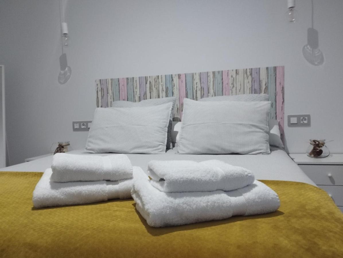 Atico Aire De Triana Apartment Севиля Екстериор снимка