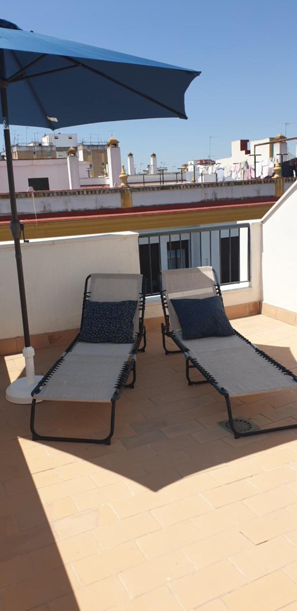 Atico Aire De Triana Apartment Севиля Екстериор снимка